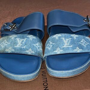 Authentic Louis Vuitton Bondi Sandal denim leather navy size 39 US 9 UK 6 W/box😍